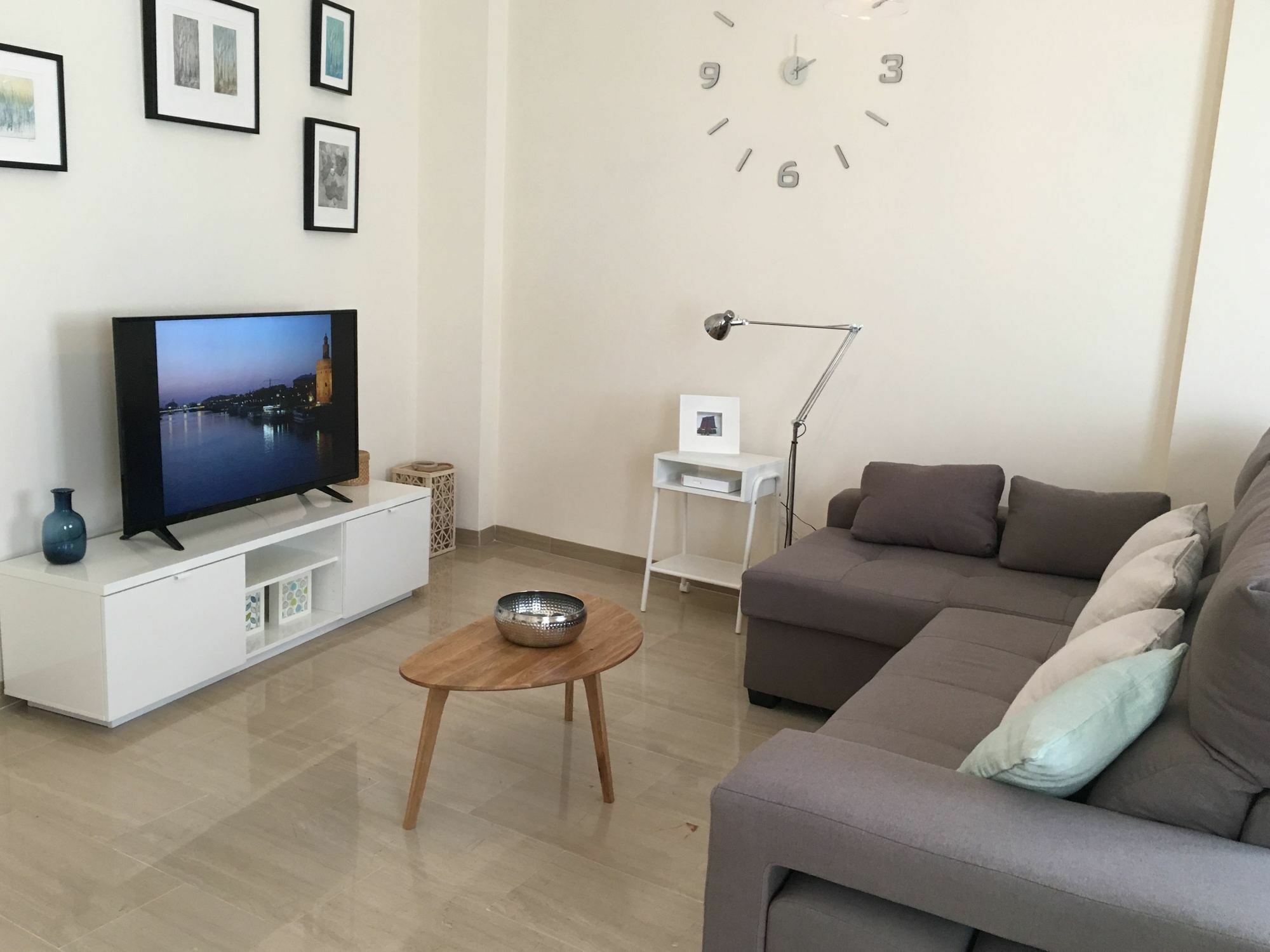 Teodosio Apartment Free Parking & Central Ac Seville Ngoại thất bức ảnh
